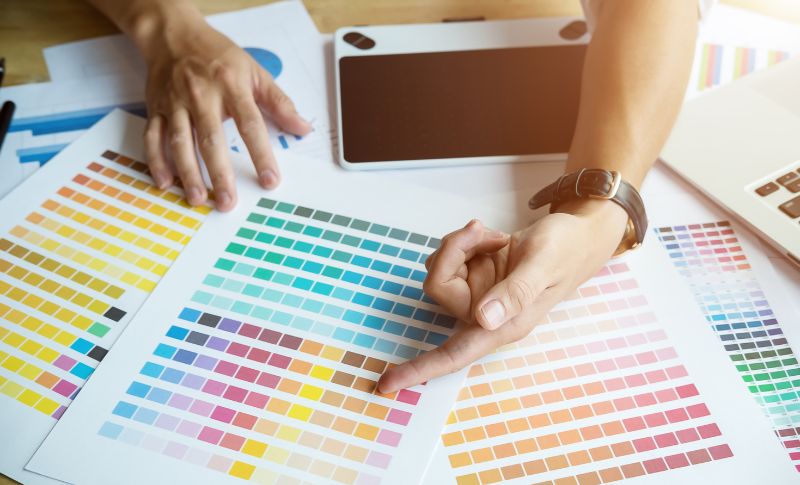 仕事をしている人