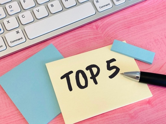 TOP5と書かれた付箋