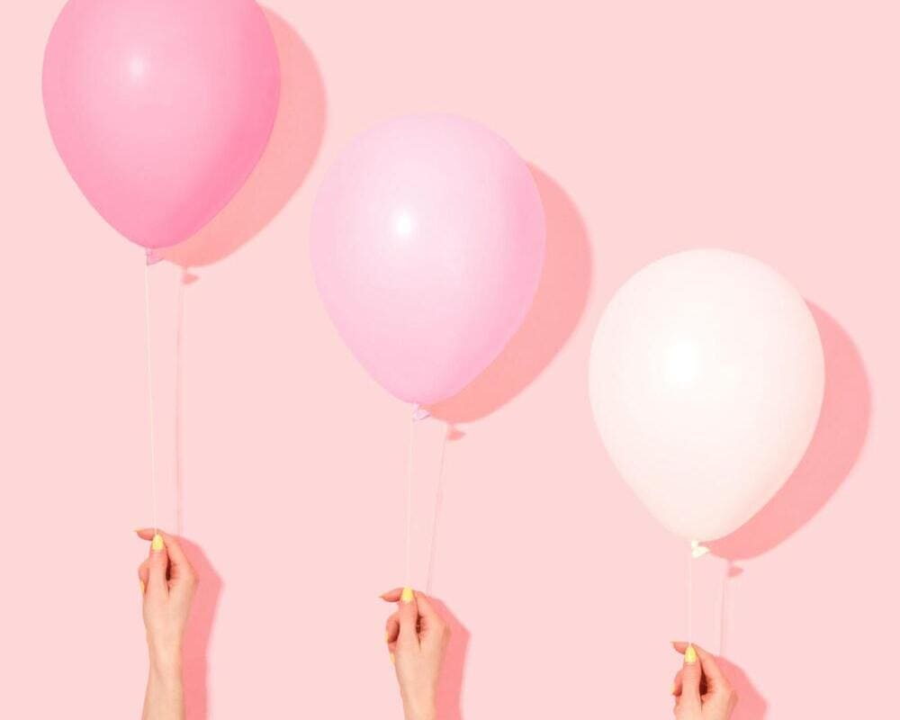 風船が並んだ画像